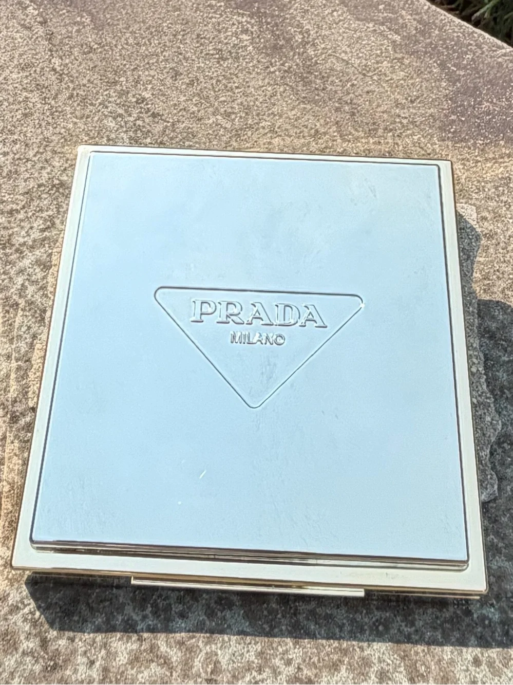 Prada Dimensions Multi Effect Eyeshadow Palette 05 Pure